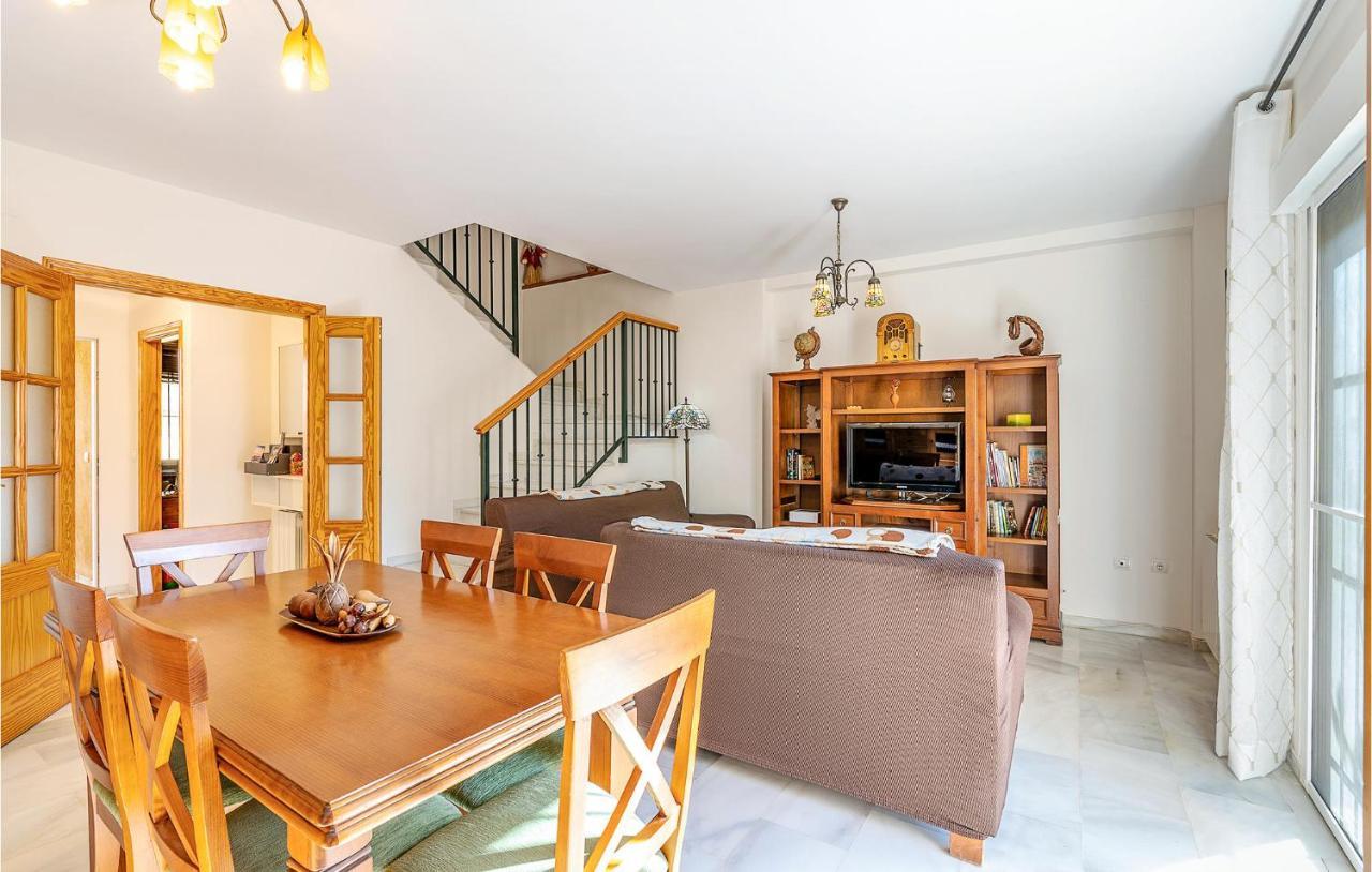 3 Bedroom Stunning Home In Cenes De La Vega Exterior photo