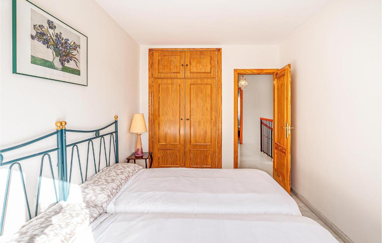 3 Bedroom Stunning Home In Cenes De La Vega Exterior photo