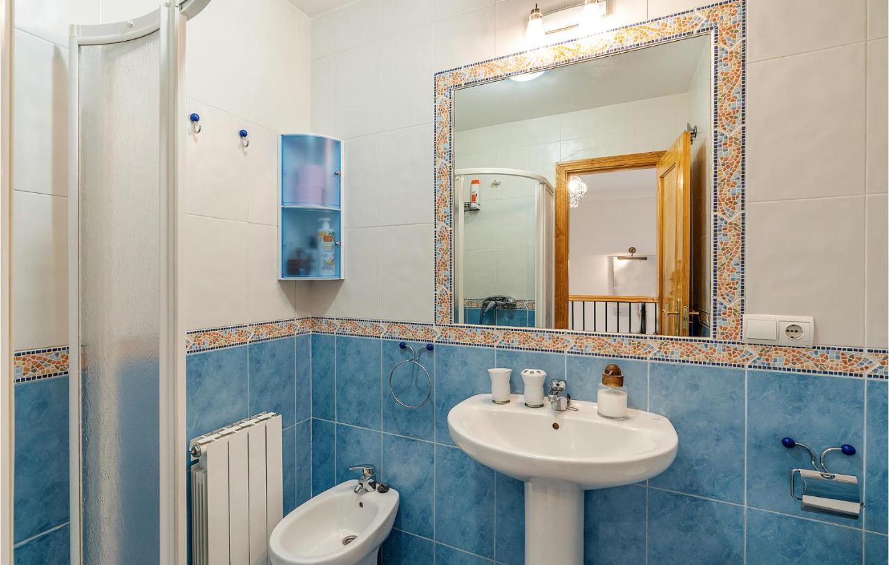 3 Bedroom Stunning Home In Cenes De La Vega Exterior photo